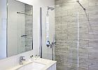 stardard-room-salini-resort-bathroom mini