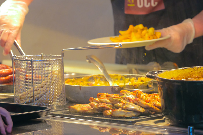 Dinner-at-the-Campus-Restaurant